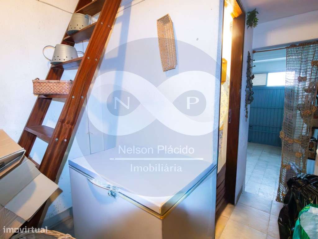 Garagem para 1 Carro, com Zonas de Arrecadação, no Chapim, Odivelas - Grande imagem: 5/9