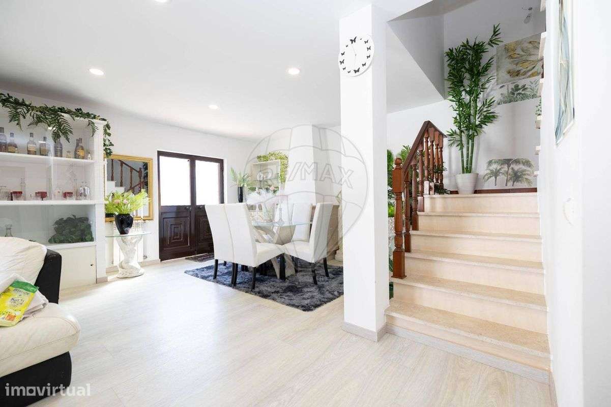 Moradia T4 para venda-18