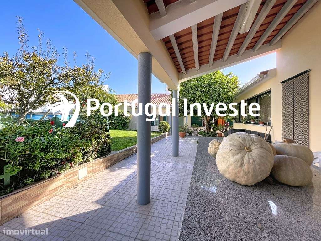 Moradia térrea T3 de 112m2 inserida em lote de 480 m2, na Sobreda, ... - Grande imagem: 4/46