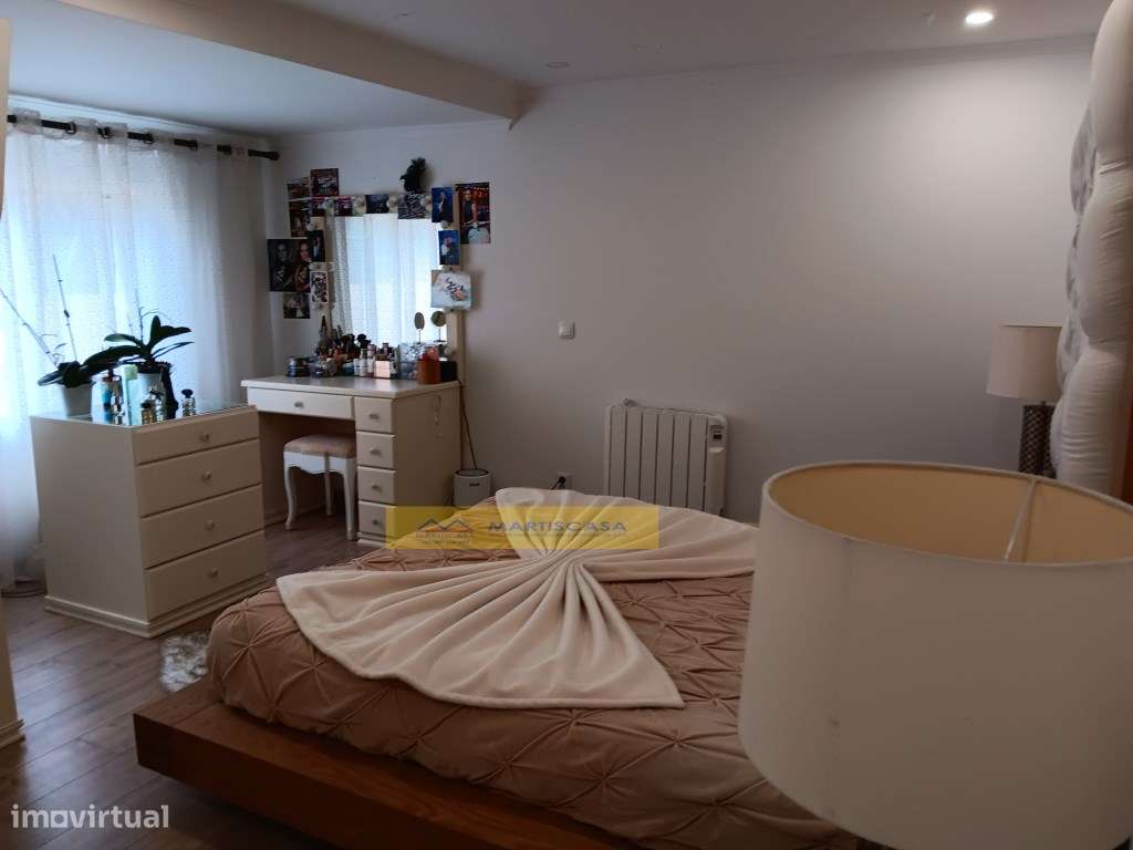 MORADIA DE LUXO V3 COM PISCINA e QUINTA- TERRUGEM-17