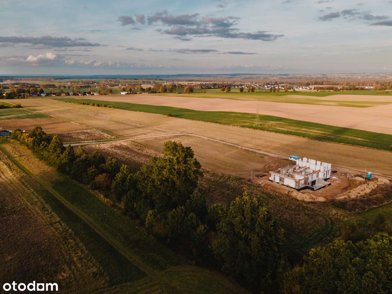 Działka budowlana w malowniczej lokalizacji-5