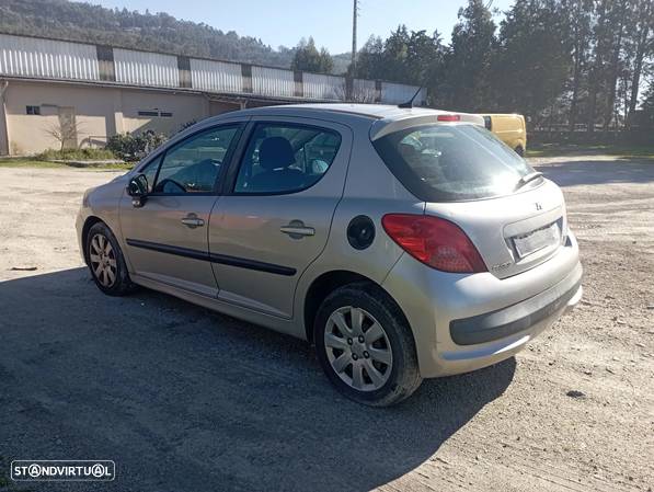 Peugeot 207 1.4 Hdi 2007 para peças - 4