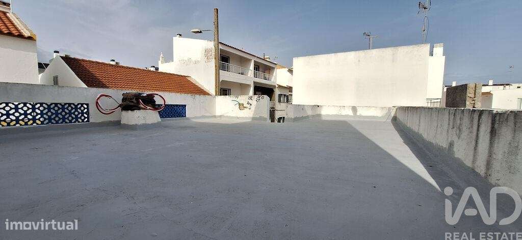 Moradia em banda T1 em Santa Luzia de 42 m2 - Grande imagem: 2/27