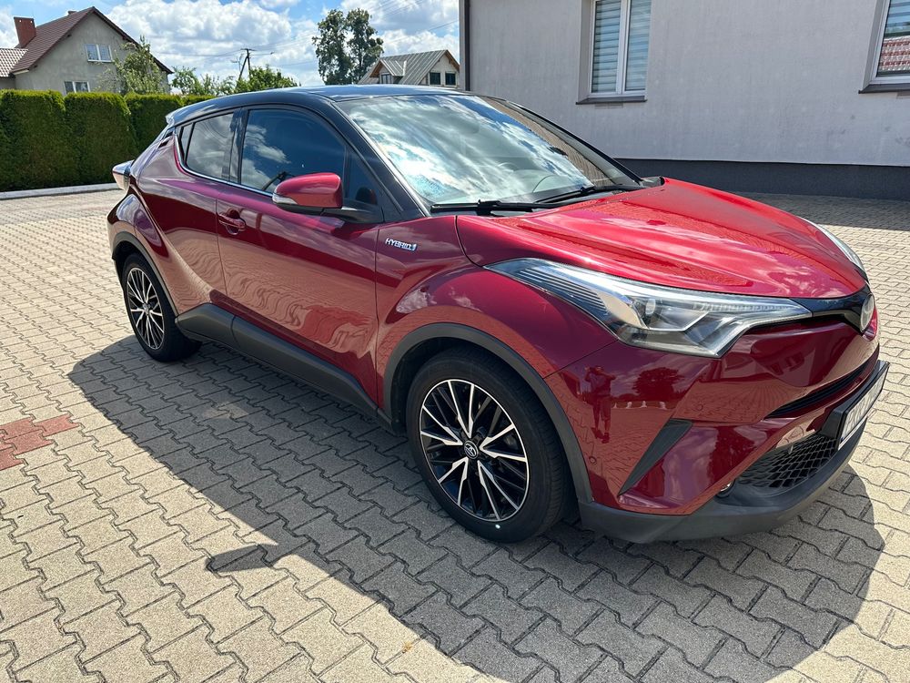 Toyota C-HR 1.8 Hybrid Neon Lime powered by JBL 2017