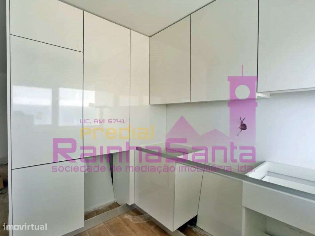 Apartamento em construção junto à Praia da Figueira da Foz - Grande imagem: 3/11