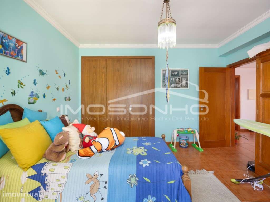 moradia T5-24