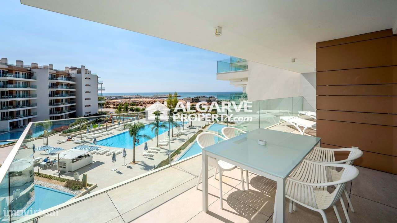 Apartamento T2 Único na Primeira Linha de Mar junto da Marina de Vilam - Grande imagem: 5/25