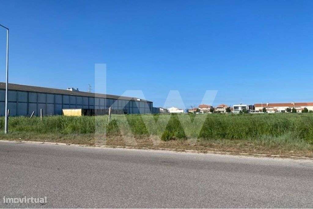 Terreno urbano para construção situado na Avenida dos Bacalhoeiros, Ga - Grande imagem: 5/10