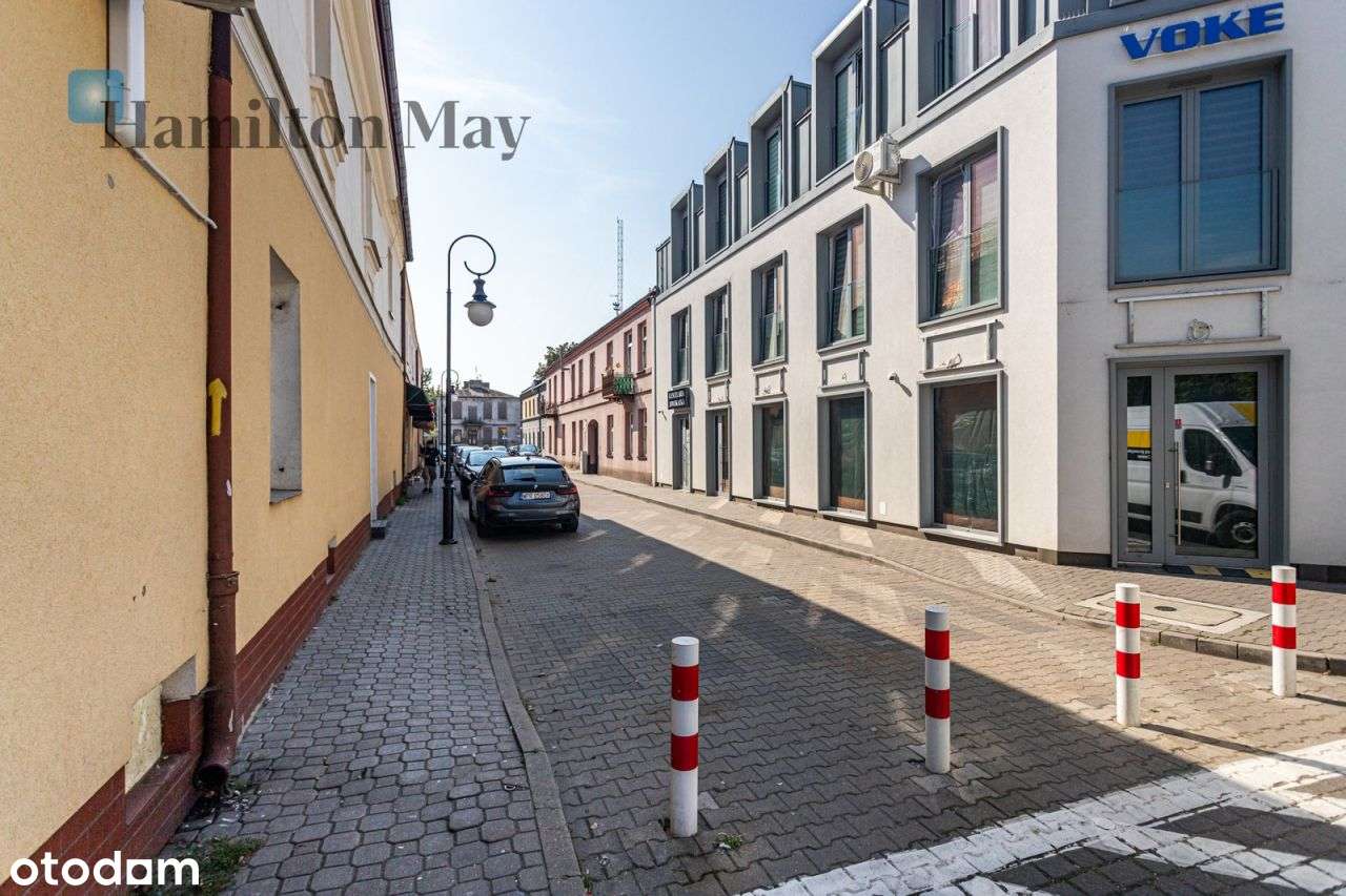 Nowoczesny dom w Błoniu z prywatnym ogrodem-19