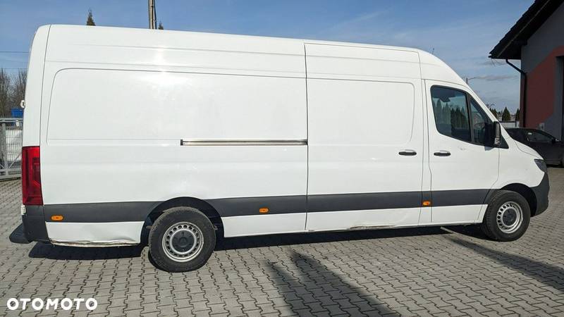 Mercedes-Benz Sprinter - 5