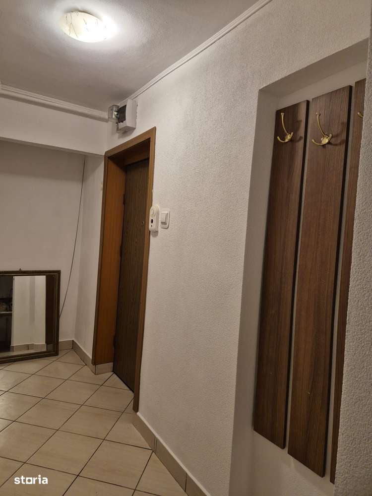 Apartament cu 2 camere ,  zona centrala -  de vanzare - Imagine principală: 4/11