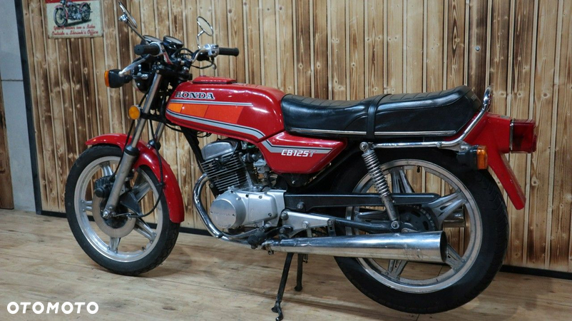 Honda CB - 12