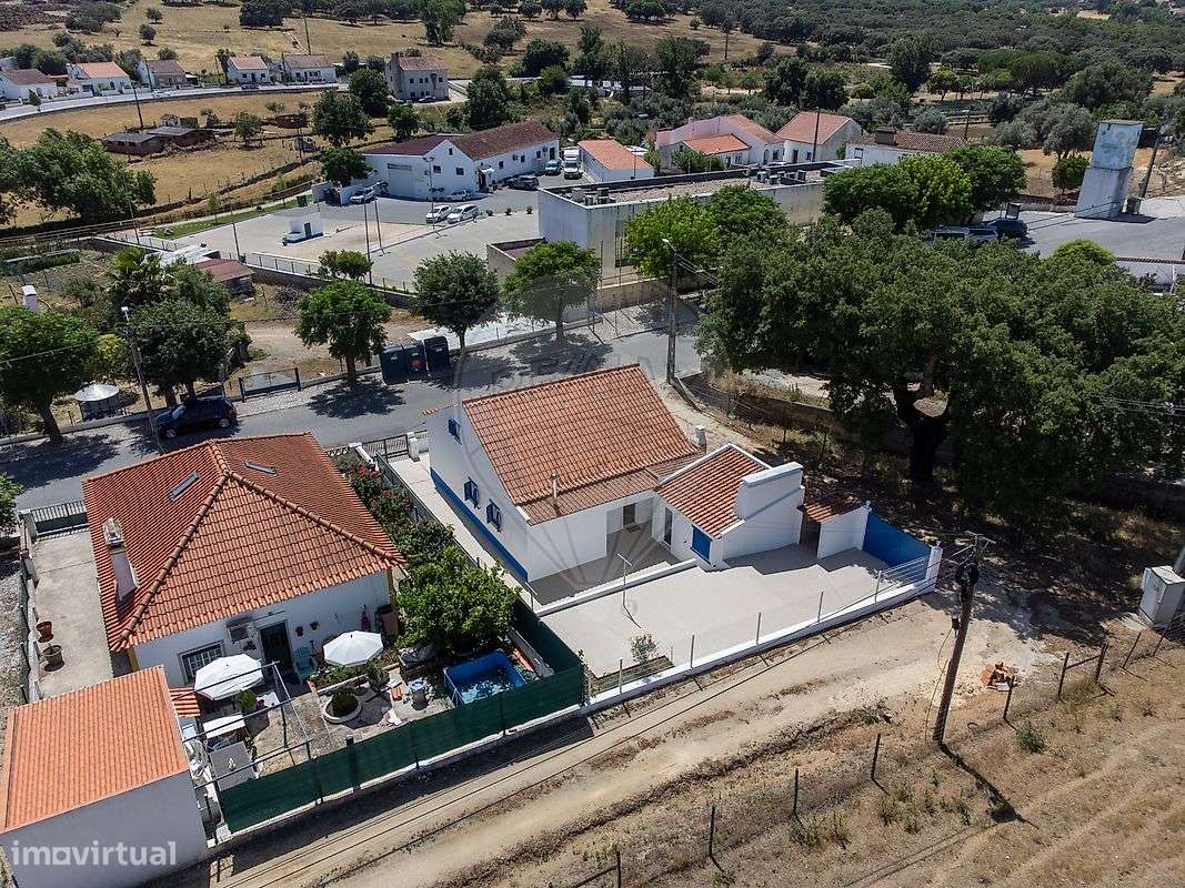 Moradia T2 para venda-24