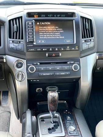 Toyota Land Cruiser V8 4.5 Aut Luxury - 5