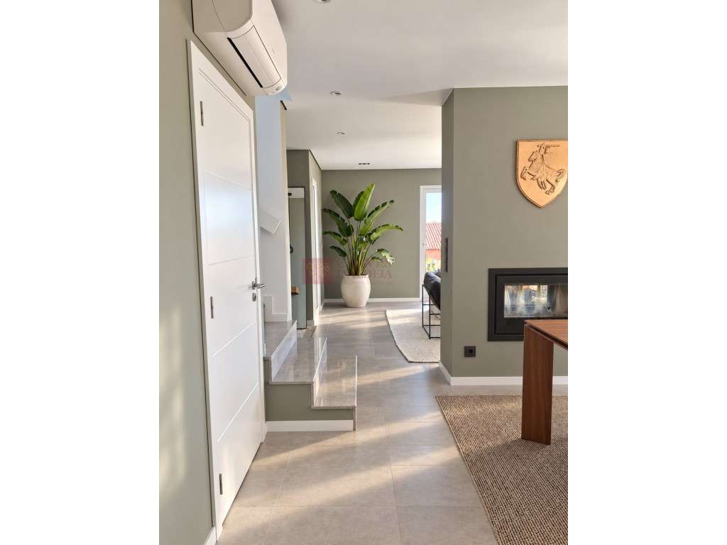Mafra - Moradia T4 com jardim - Elegância, tranquilidade a poucos m...-2