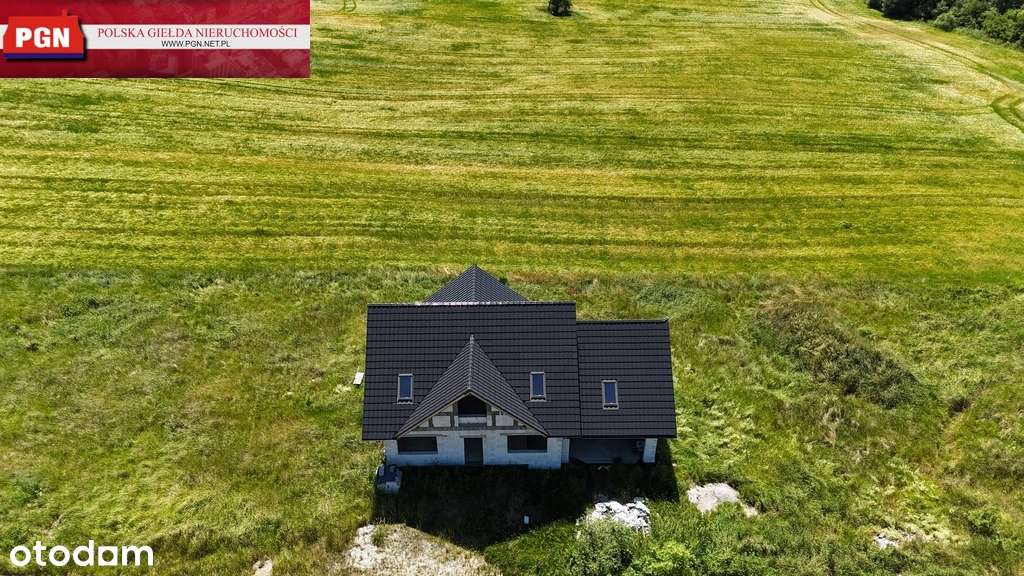 Dom na wzgórzu z panoramicznym widokiem na okolicę-6