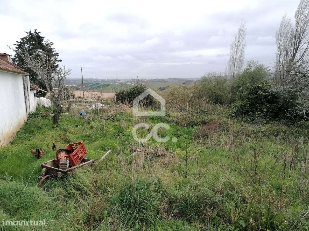 OPORTUNIDADE – Moradia T3 com Anexos e Terreno Amplo, no Bombarral. - Grande imagem: 4/16