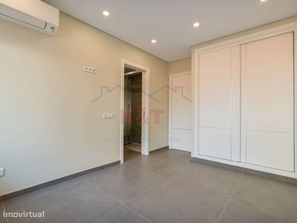 Moradia T3 com piscina-26