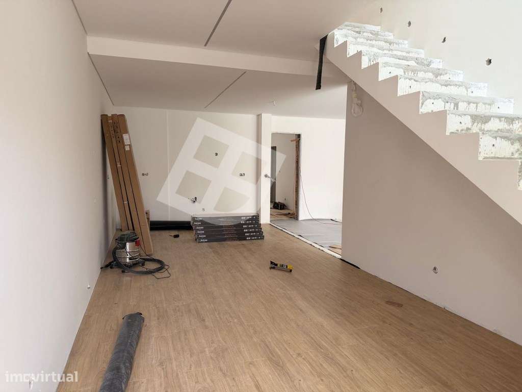 Moradia T5 próxima às Praias Conforto, Espaço e Qualidade de Vida-24