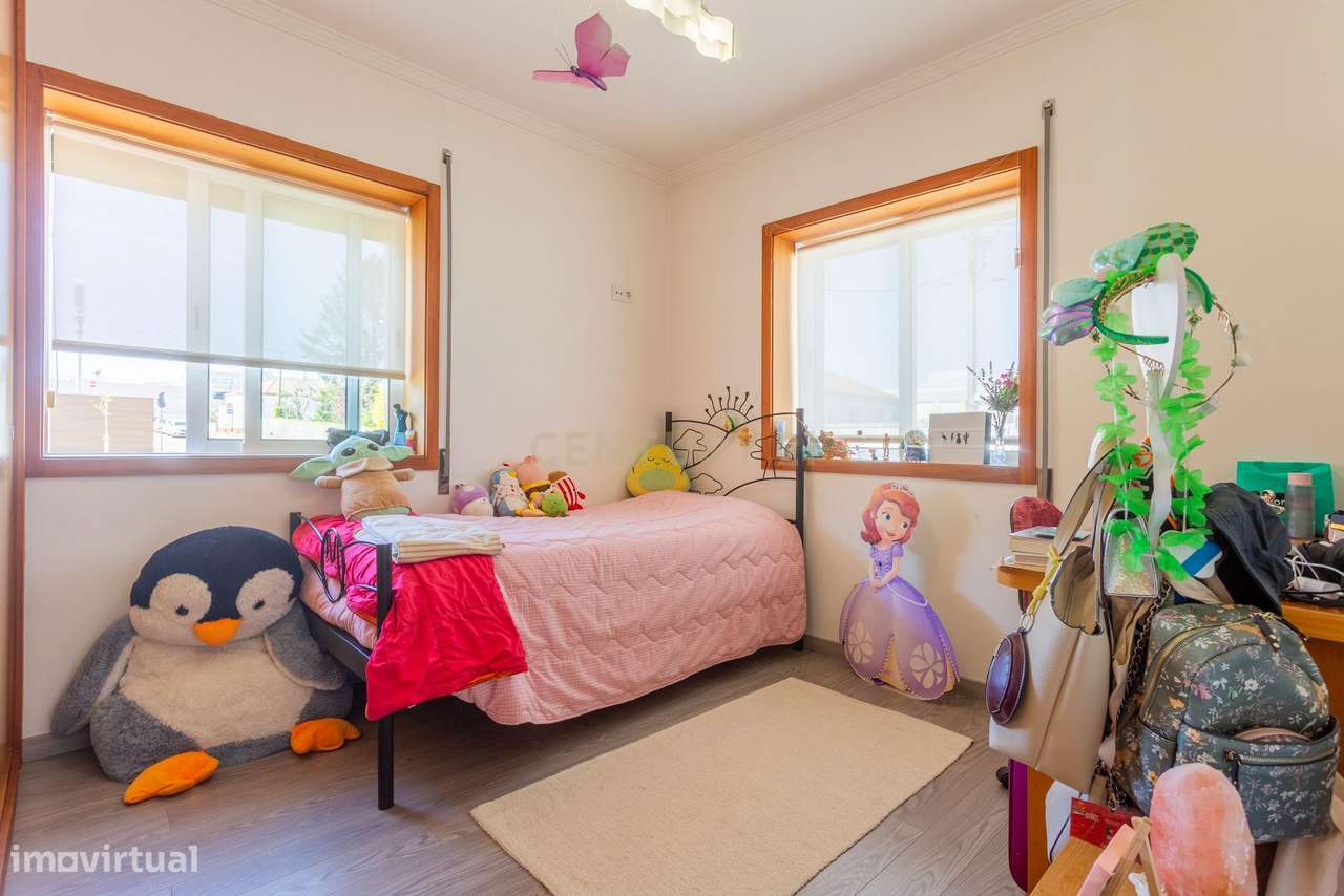 Moradia T4 de Luxo - Câstelo da Maia-18