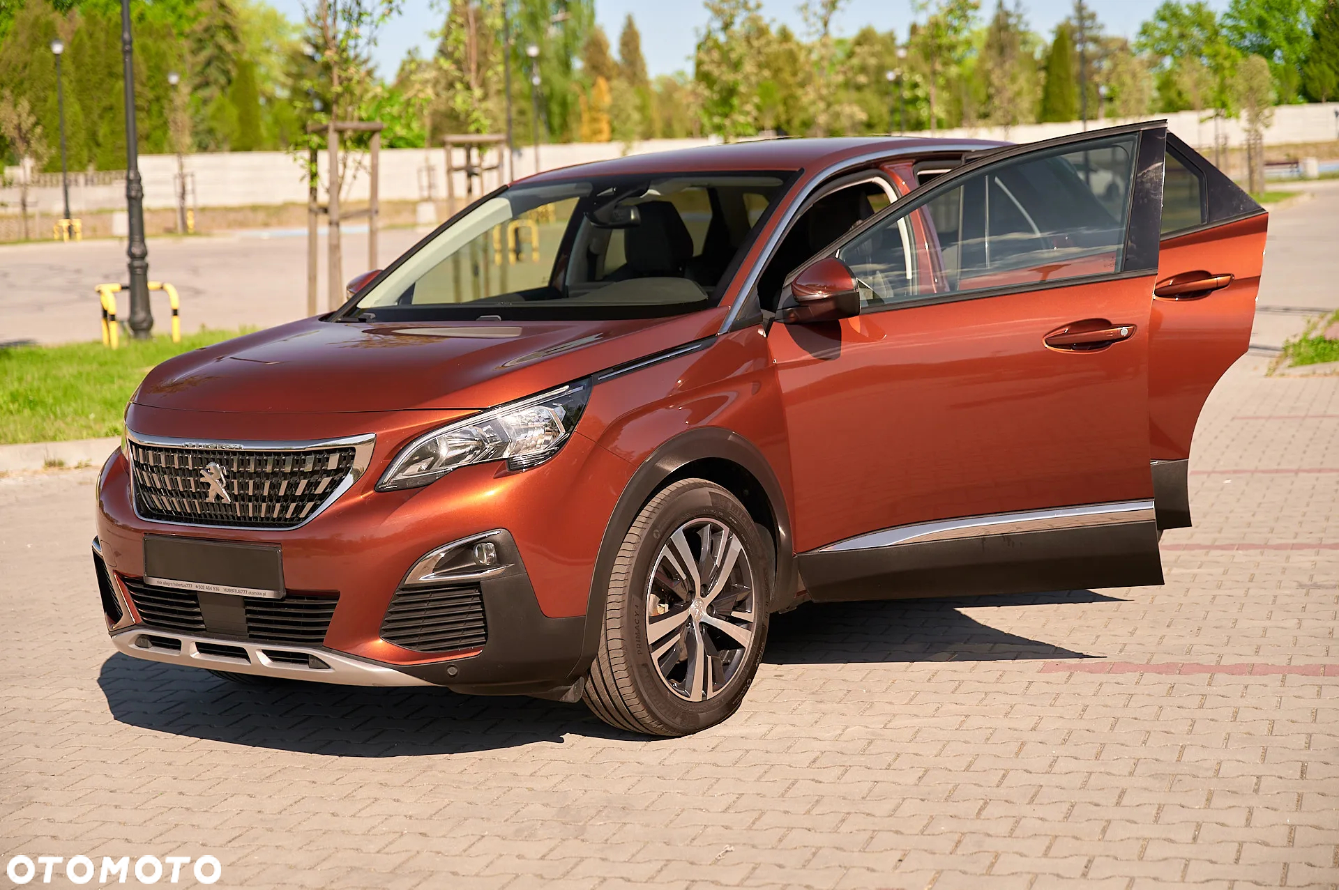 Peugeot 3008 1.5 BlueHDi Allure Pack S&S EAT8 - 23