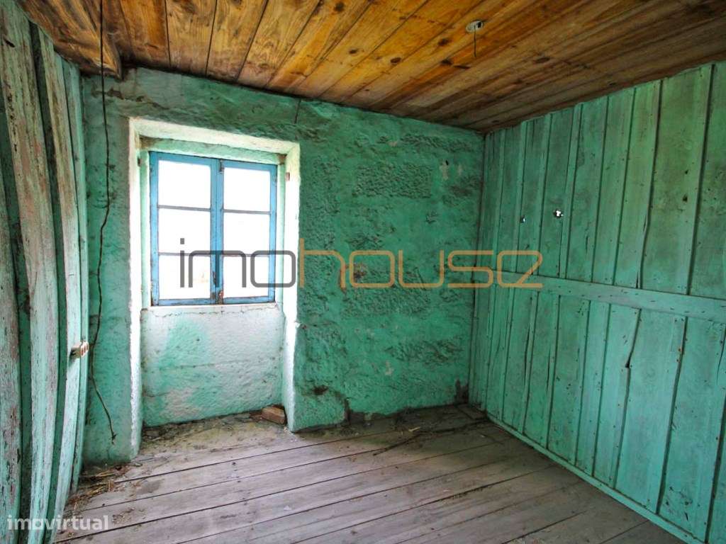 Quinta de 2ha com várias edificações - Terreno Plano-16