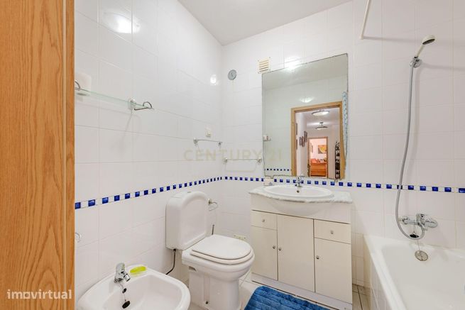 Apartamento T2 - Oportunidade Única a 5 Min da Praia da Rocha!-14