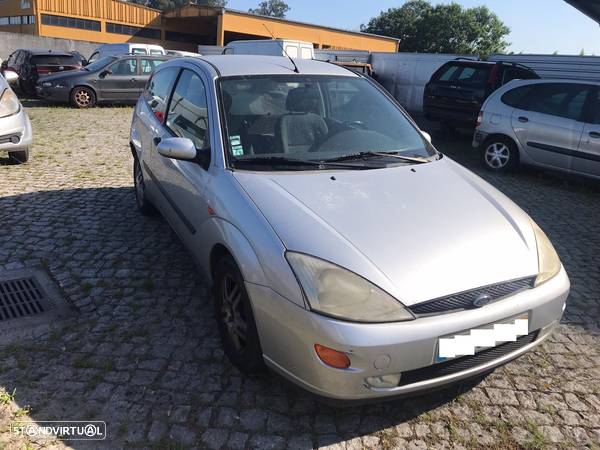 Ford Focus 1.8 TDDI Van 2001  - Para Peças - 3