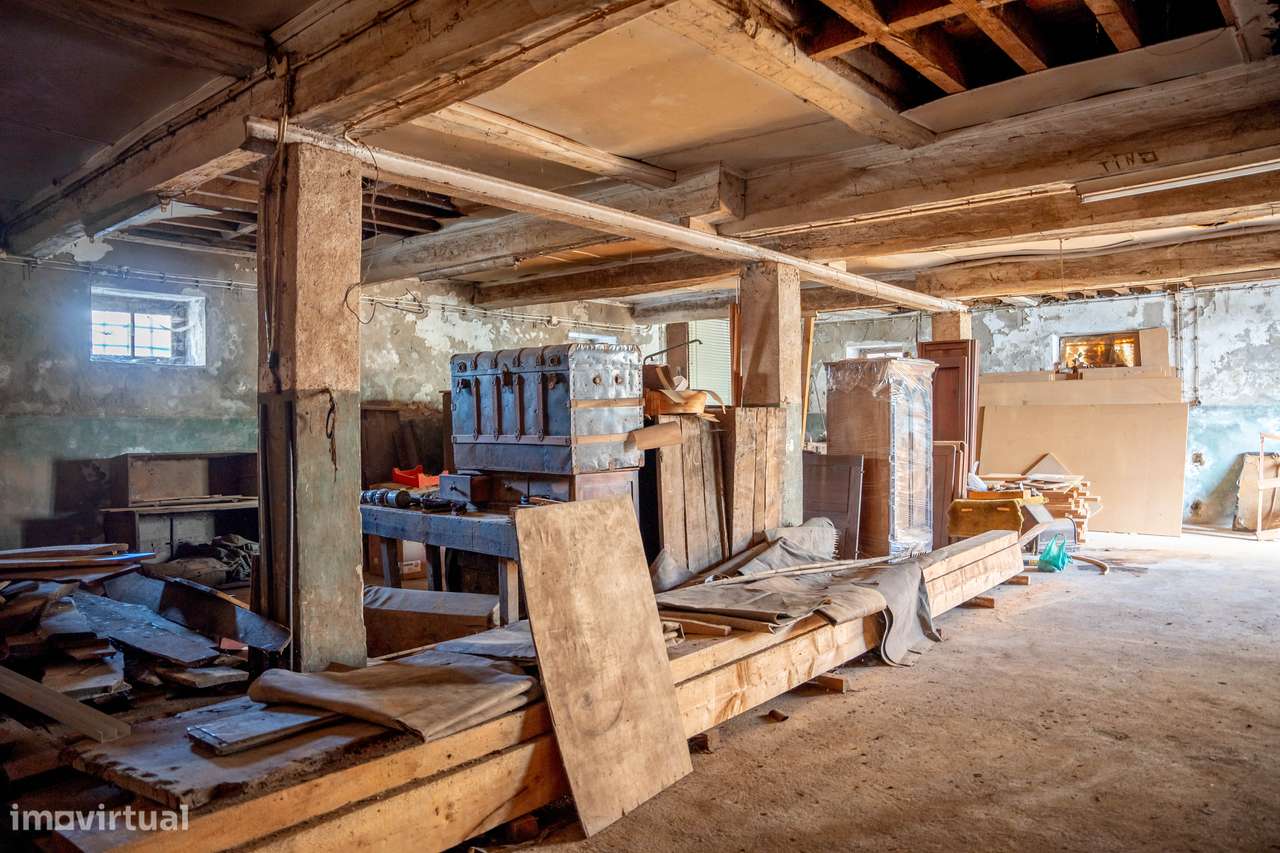 Imóvel com carácter e muito potencial de valorização.-46