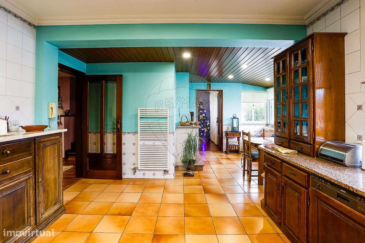 Moradia T4 para venda-22