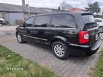 Chrysler Town & Country 3.6 Limited - 12