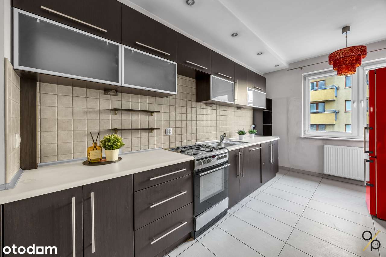 Przestronne 3 pokoje 74 m² z garażem i komórką – świetna lokalizacja!-5