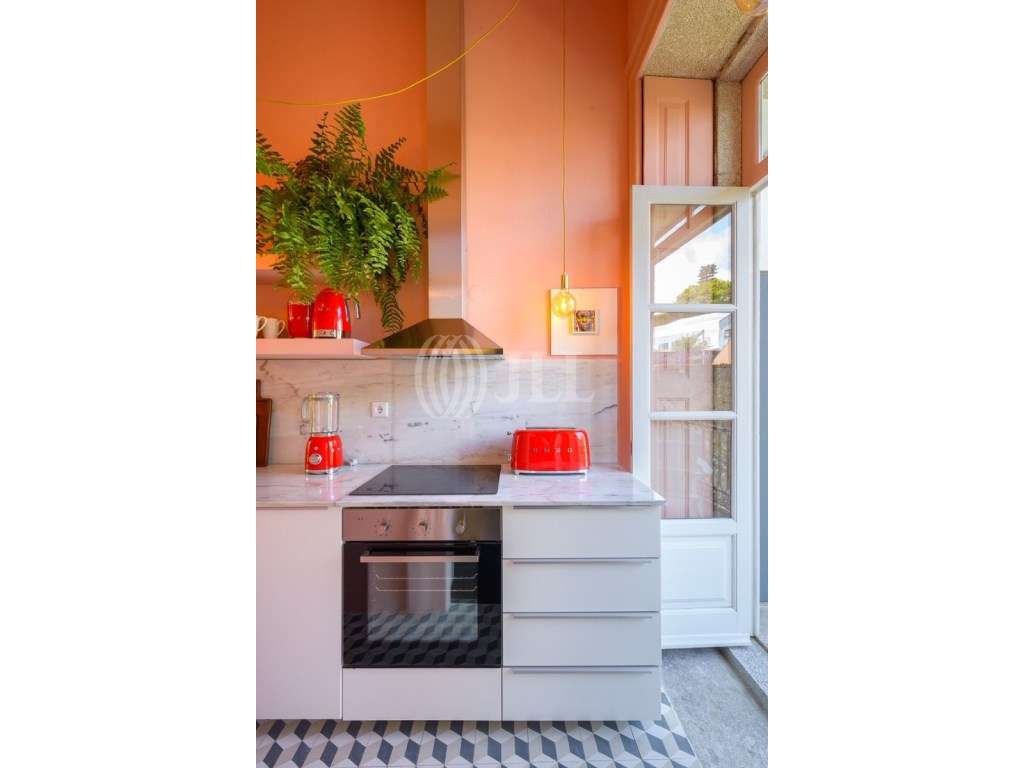 Apartamento T0, com varanda, em Cedofeita, Porto - Grande imagem: 5/8