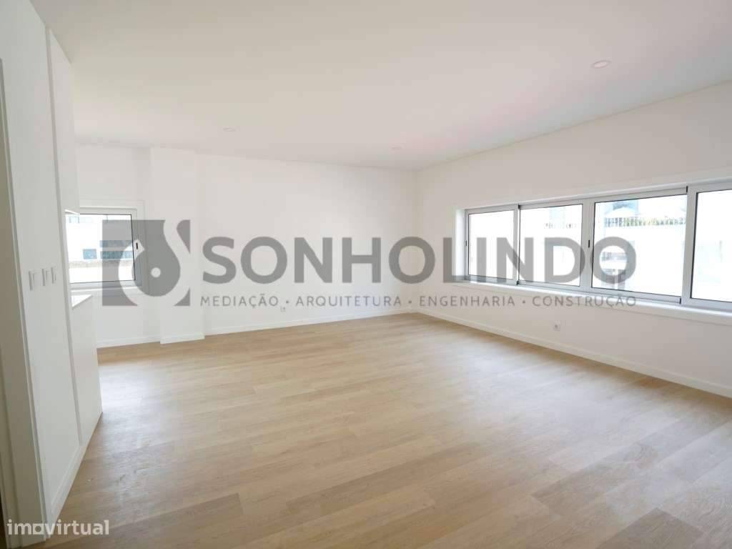 Apartamento T2 remodelado no centro de Gueifães.-10