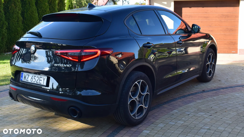 Alfa Romeo Stelvio 2.0 Turbo Sprint Q4 - 3