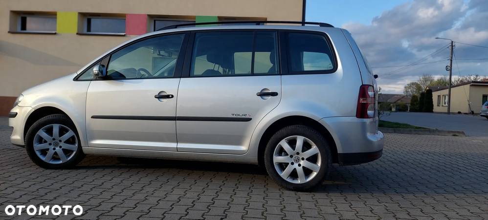 Volkswagen Touran 1.9 TDI DPF Blue Motion Highline - 9