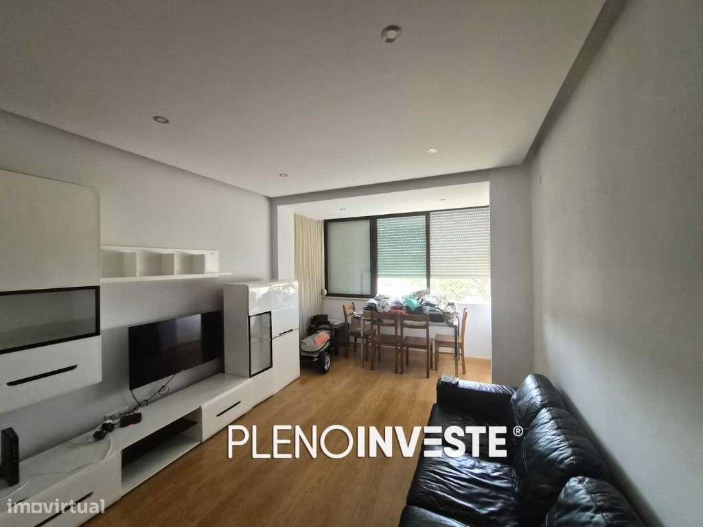 Apartamento T2 em Excelente Estado de Conservação em Palhais-7