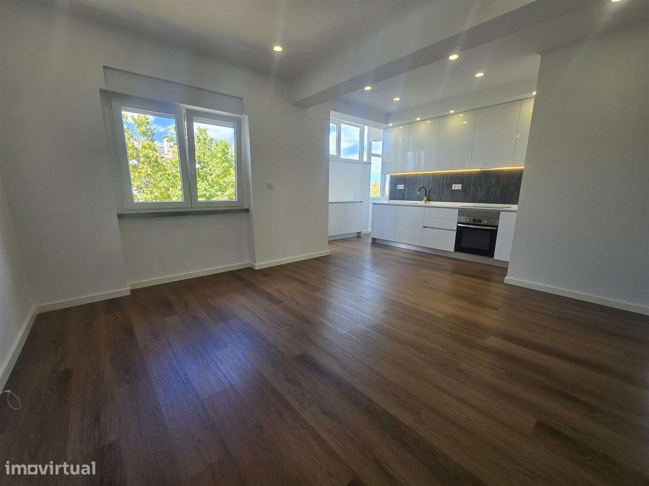 Apartamento T2 Venda em Venteira,Amadora-1