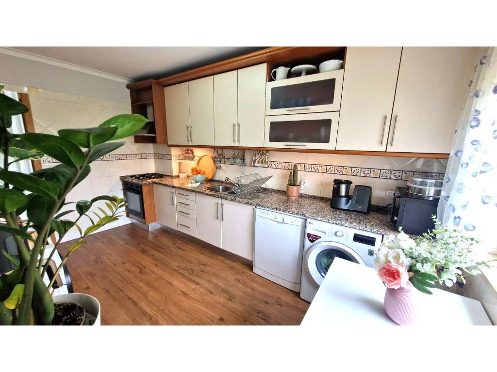 Excelente T3 em Palmela - Com Arrecadação e Churrasqueira - Grande imagem: 4/23