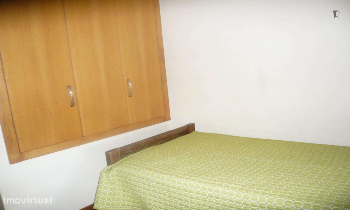 Apartamento com 2 quartos - localizado em Montes Claros Coimbra - Grande imagem: 4/13