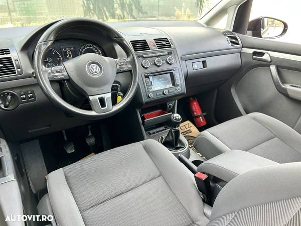 Volkswagen Touran 1.6 TDI BlueMotion Technology Highline - 8