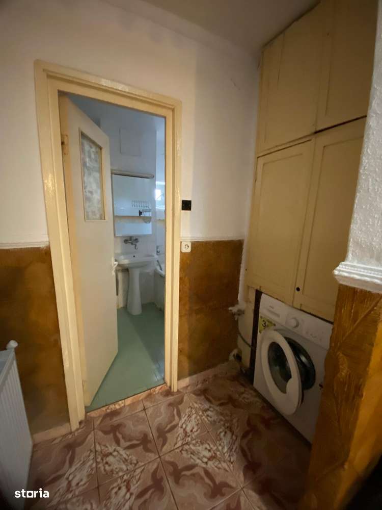 2 DECOMANDATE foarte spatios cu centrala si termopan zona Narcisa-9