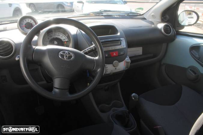 toyota aygo 2009 para peças - 7