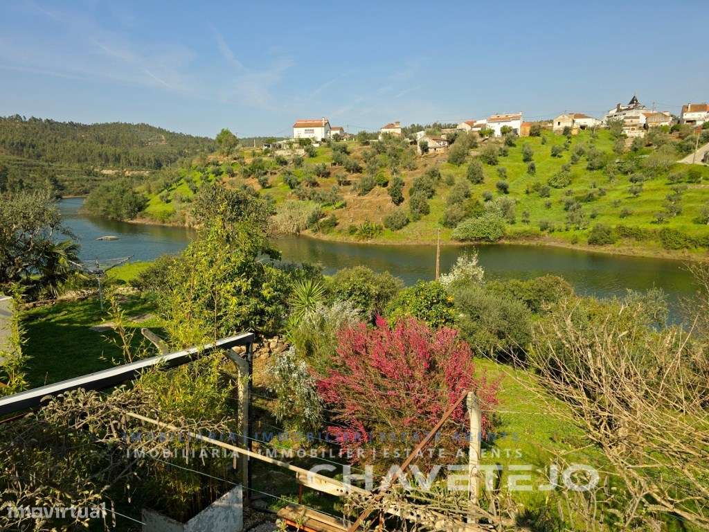 OPORTUNIDADE! Moradia em pedra com alojamento local junto à Albufei...-28