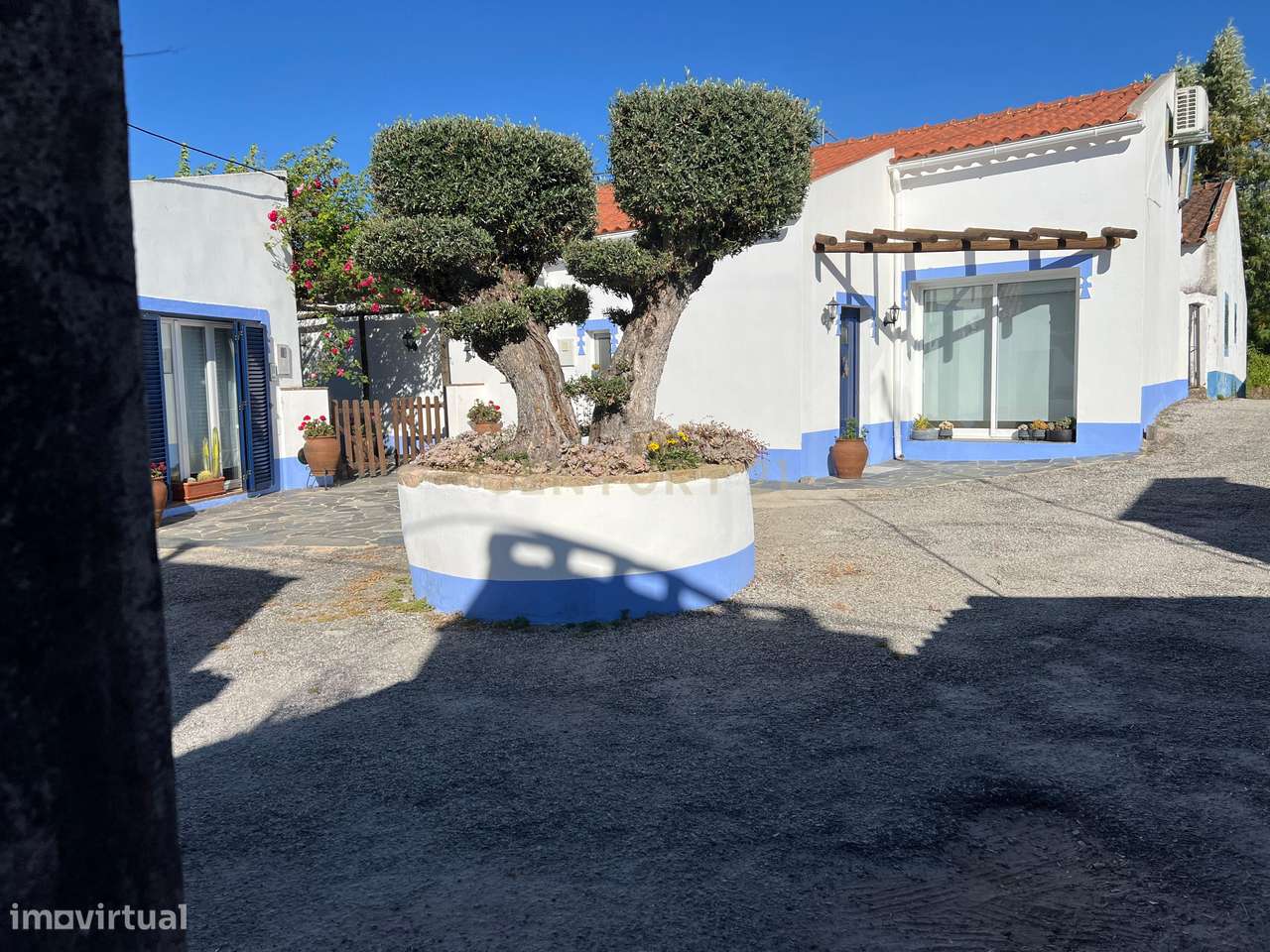 Moradia Térrea com Terreno de 950 m² a Apenas 8 km de Évora-40
