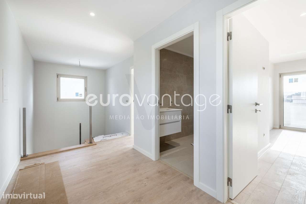 Moradia T4 | Nova | Jardoeira – Batalha-19