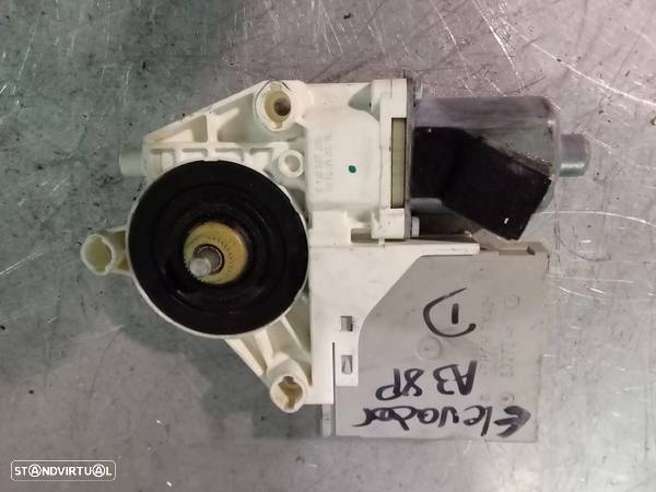 MOTOR DO ELEVADOR DE VIDRO AUDI A3 8P - FRENTE DIREITO 8P0959802H 8P0959802A - 3