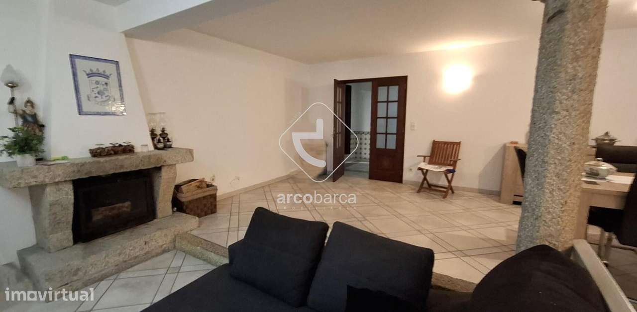 Moradia rústica  T4 suites , com logradouro - Arcozelo, Ponte de Lima - Grande imagem: 5/44