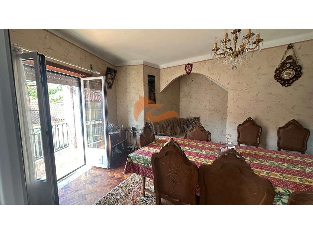 Moradia com 3 quartos e garagem pronta a habitar localizada no cent...-7