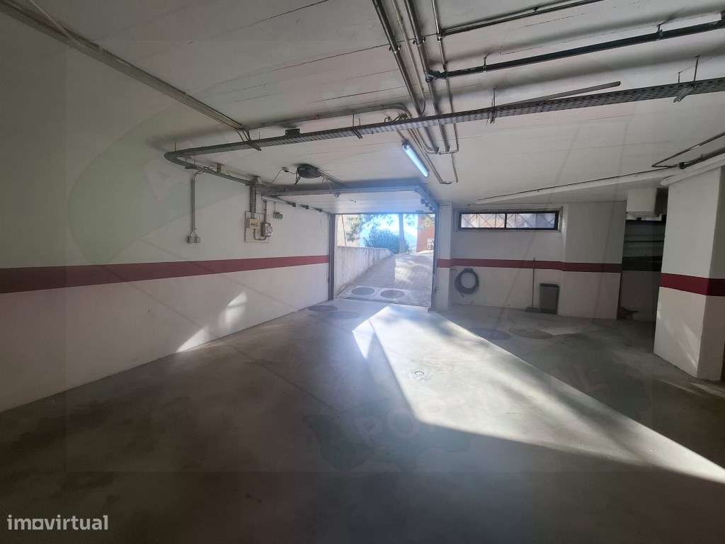 Garagem fechada Tapada Mercês Sintra - Grande imagem: 2/11